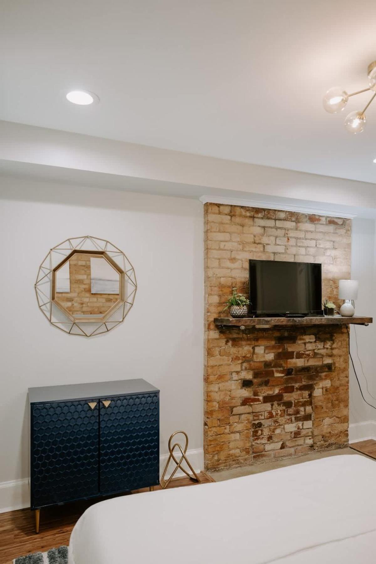 Stunning 4br Townhome Rooftop Views