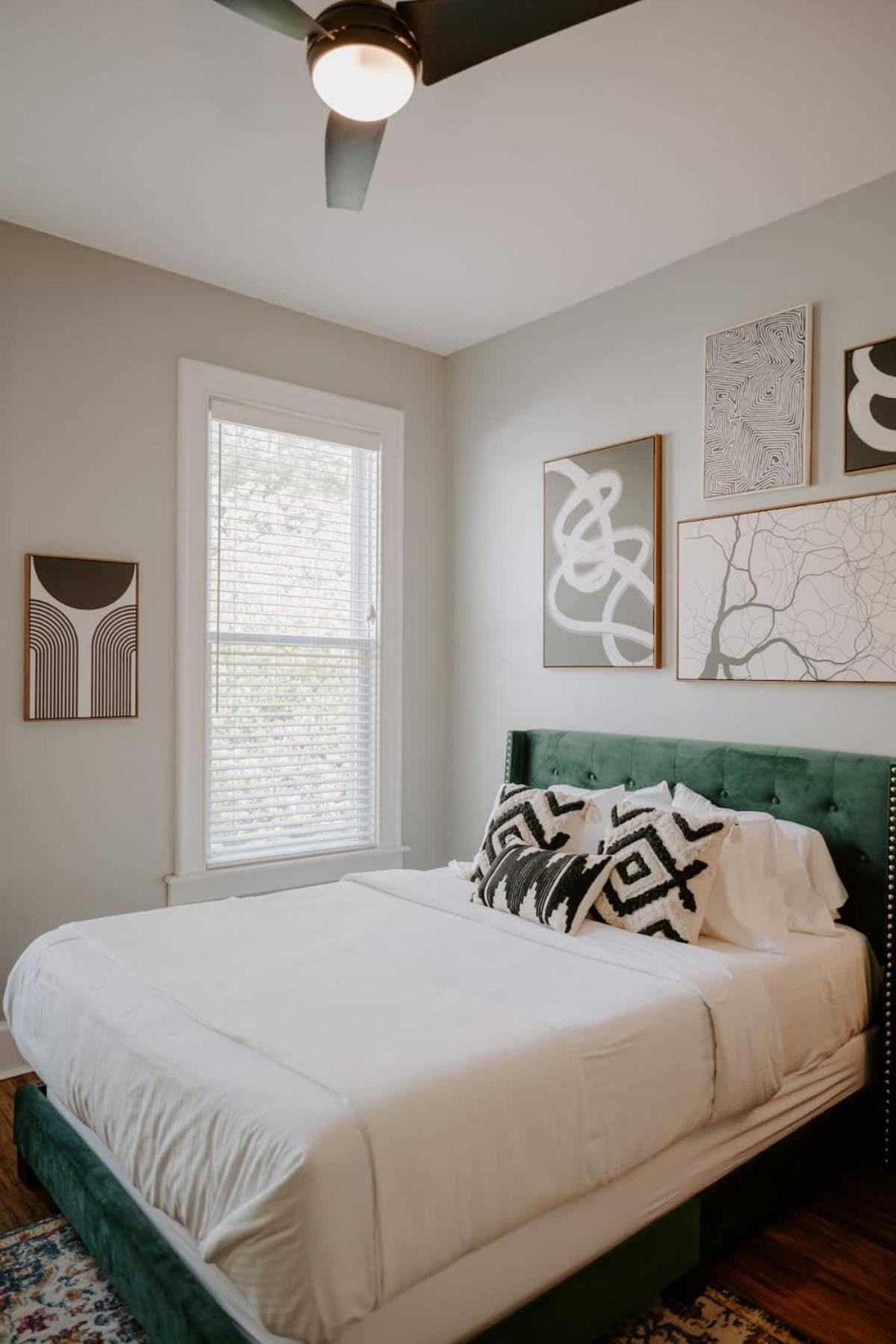 Stunning 4br Townhome Rooftop Views Holiday home