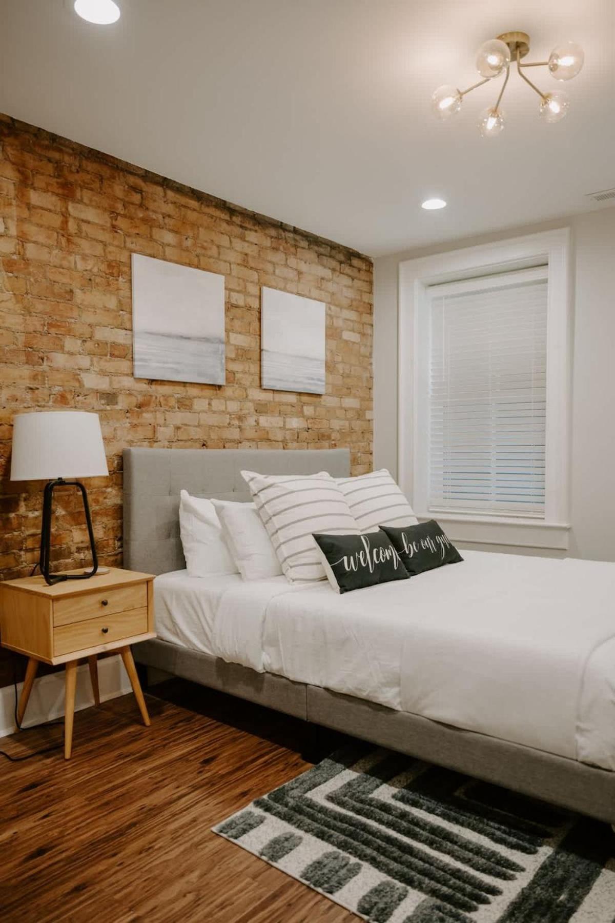 Stunning 4br Townhome Rooftop Views Holiday home