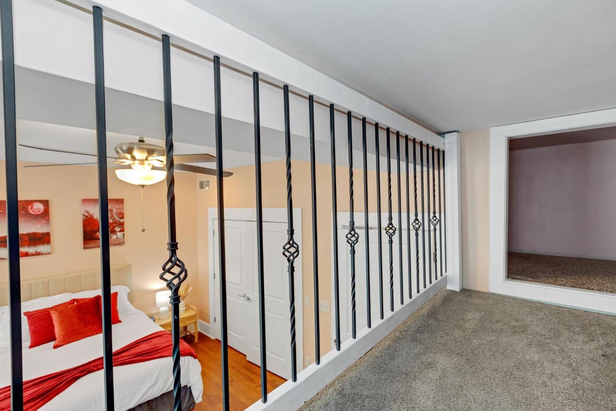 Cozy 4br W Massage Chair Arcade Heated Floor Cincinnati