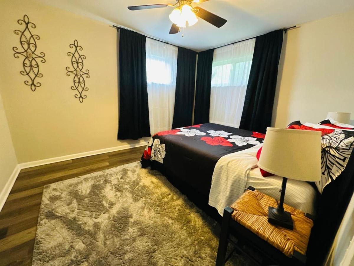 2 Bedroom Urban Chic At Its Finest *
