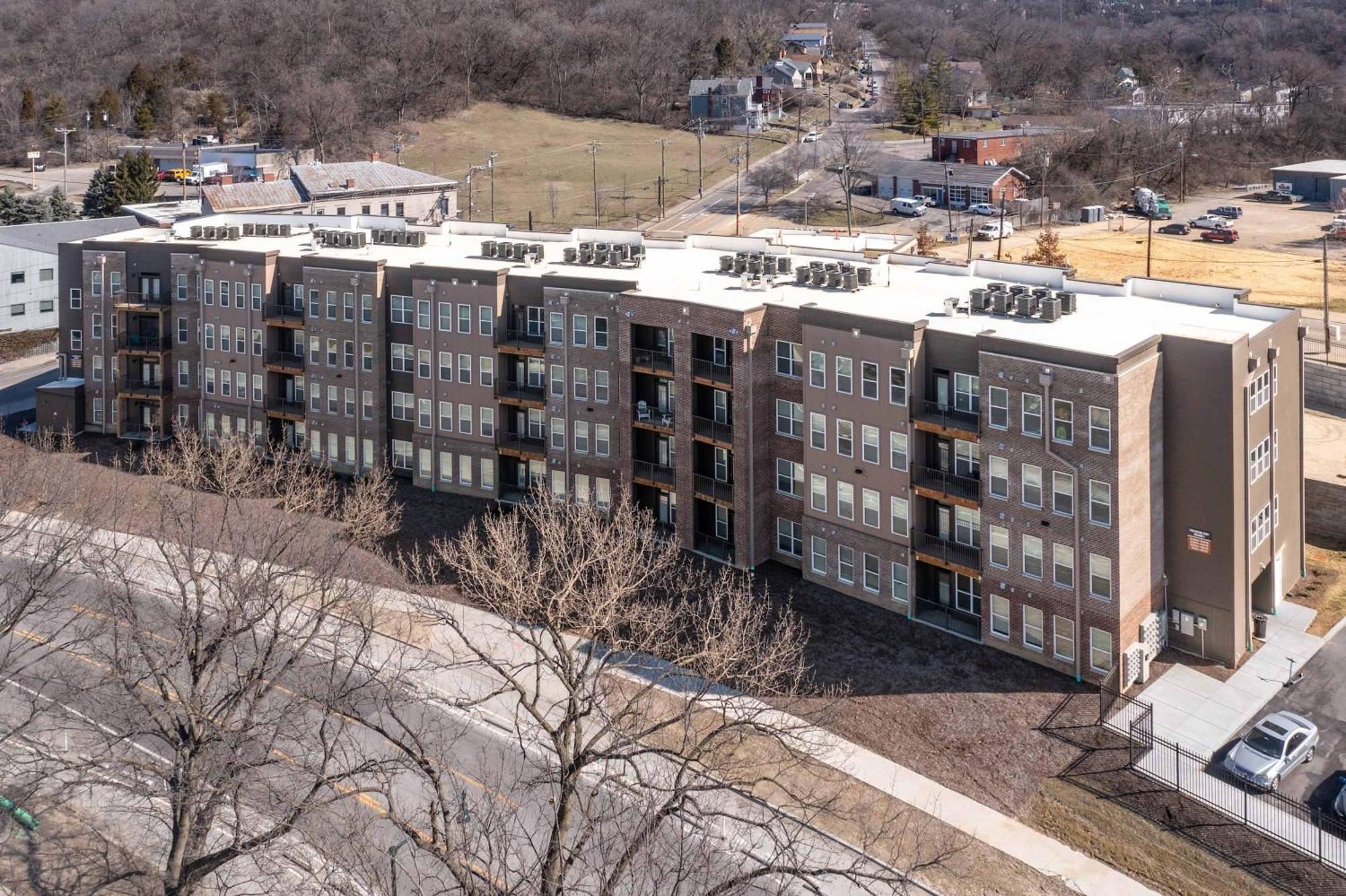 Apartment Modern Close To Dining & Entertainment