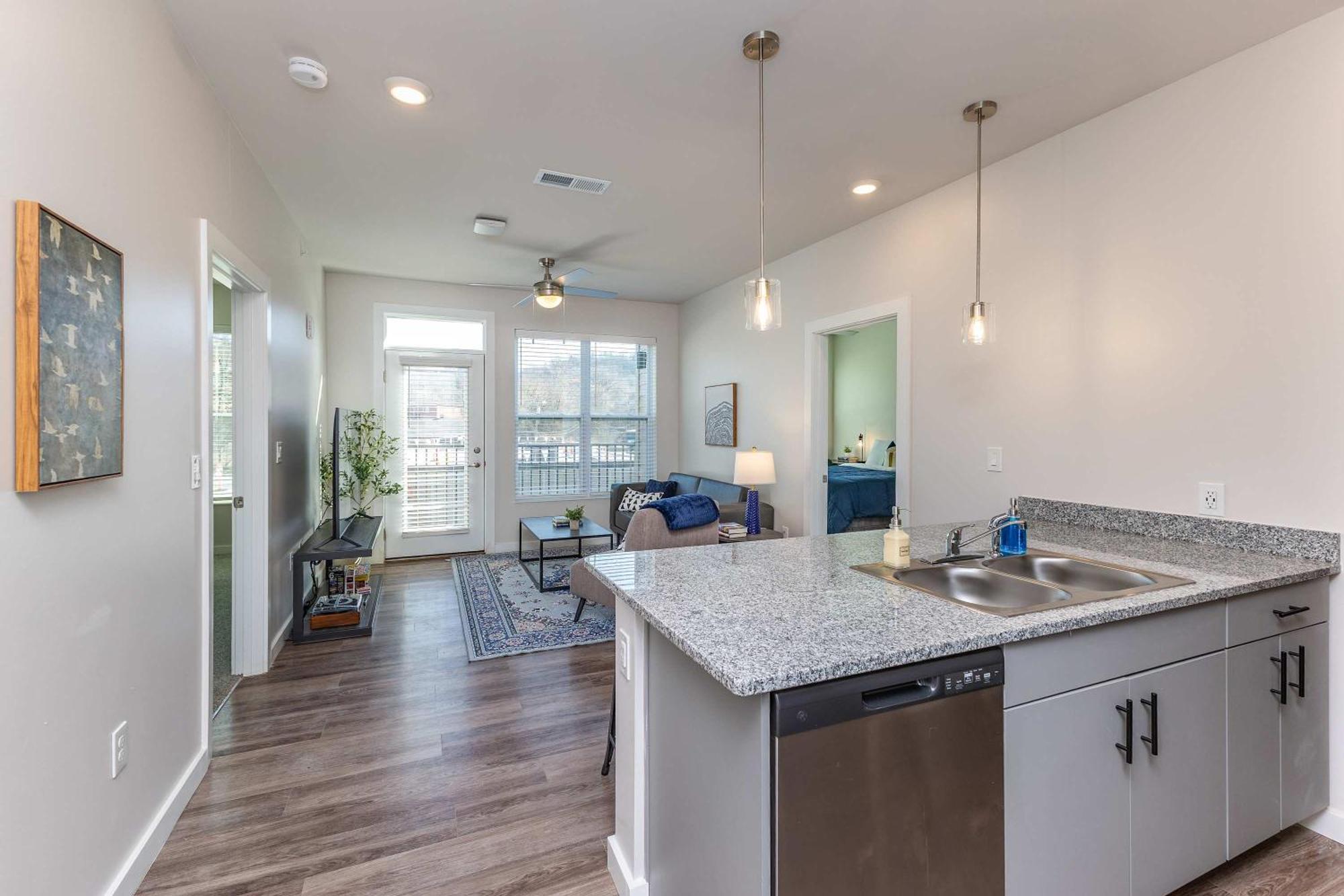 Modern Close To Dining & Entertainment Apartment Cincinnati