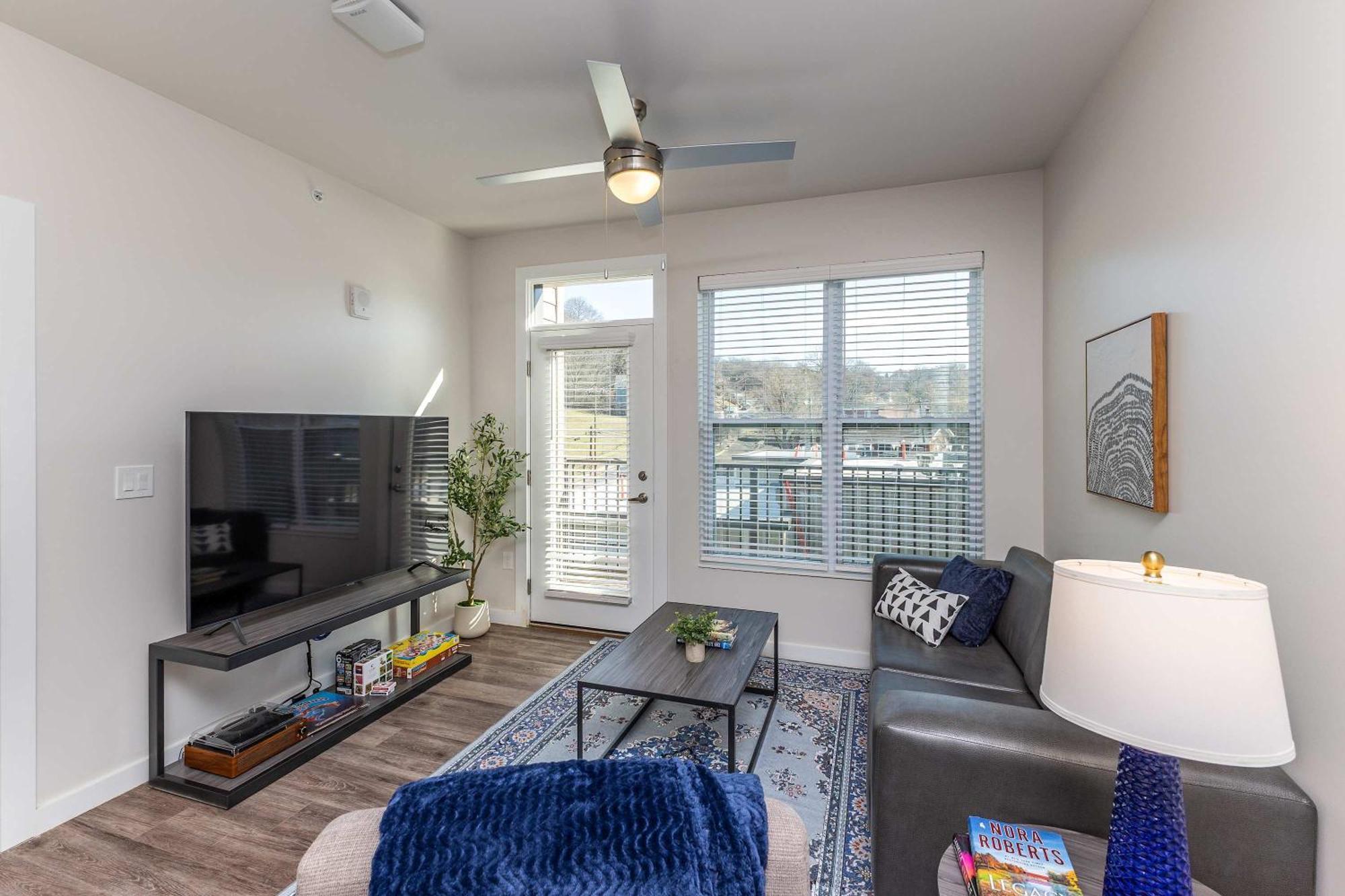 Modern Close To Dining & Entertainment Apartment Cincinnati