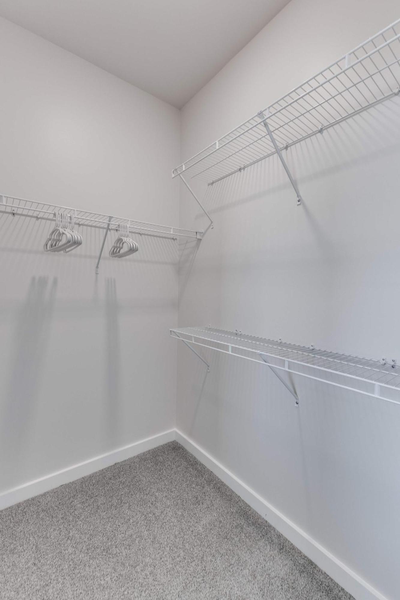 Modern Close To Dining & Entertainment * Cincinnati