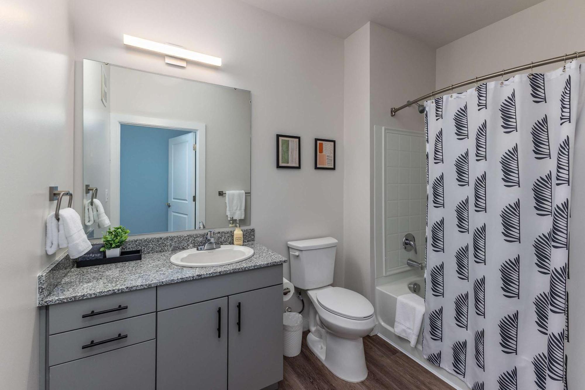 Modern Close To Dining & Entertainment Cincinnati