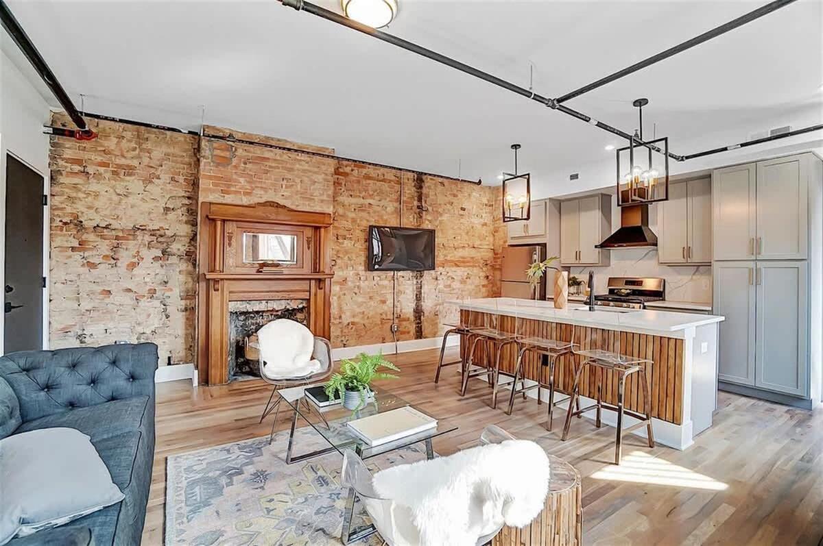Vaughn Lofts # 4 Holiday home