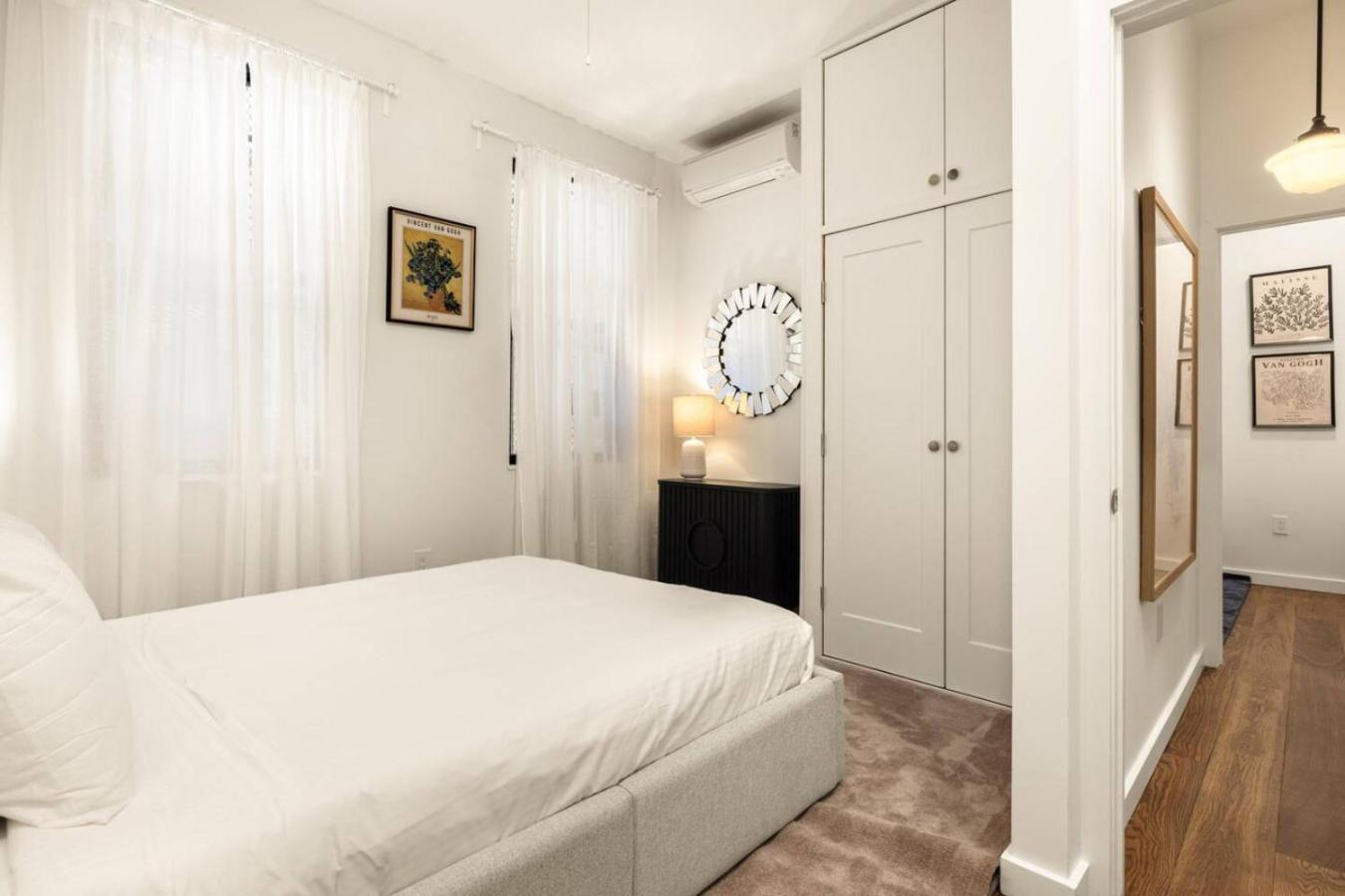 Walk To - Washington Park - Gorgeous 2br Holiday home