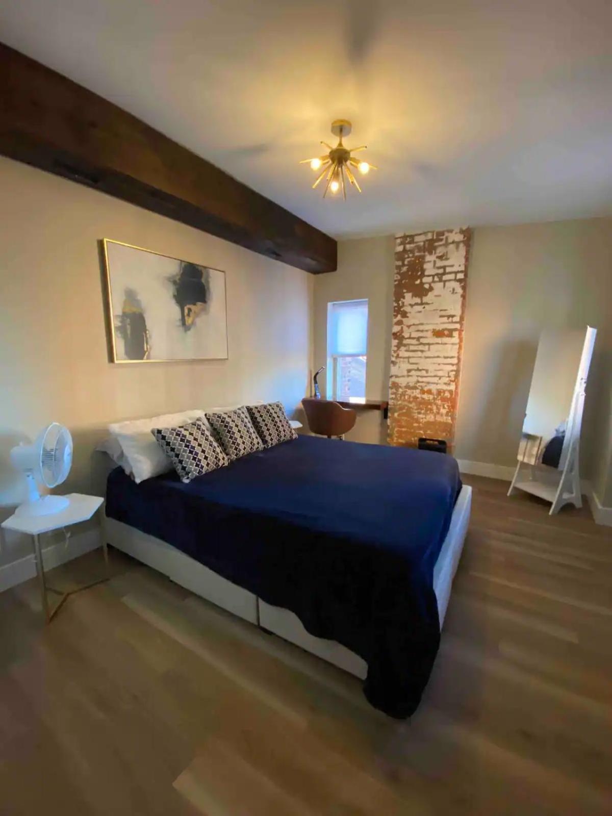 In Otr, Pendleton Art District Apartment