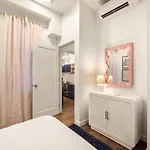 Walk To All - Washington Park - Gorgeous 2Br Condo