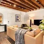 Luxury Loft Near Washington Park - Rooftop Deck