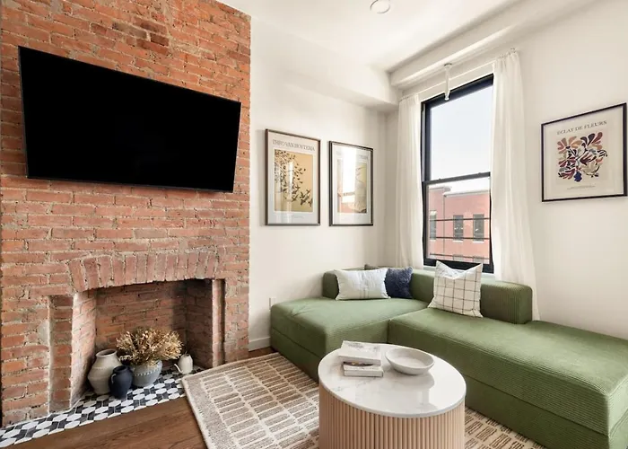 Lux Washington Park - Rooftop Patio - Free Parking