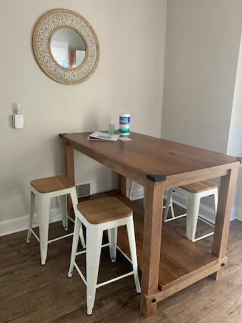 Hyde Park Getaway - Close To Square & Downtown! Apartment