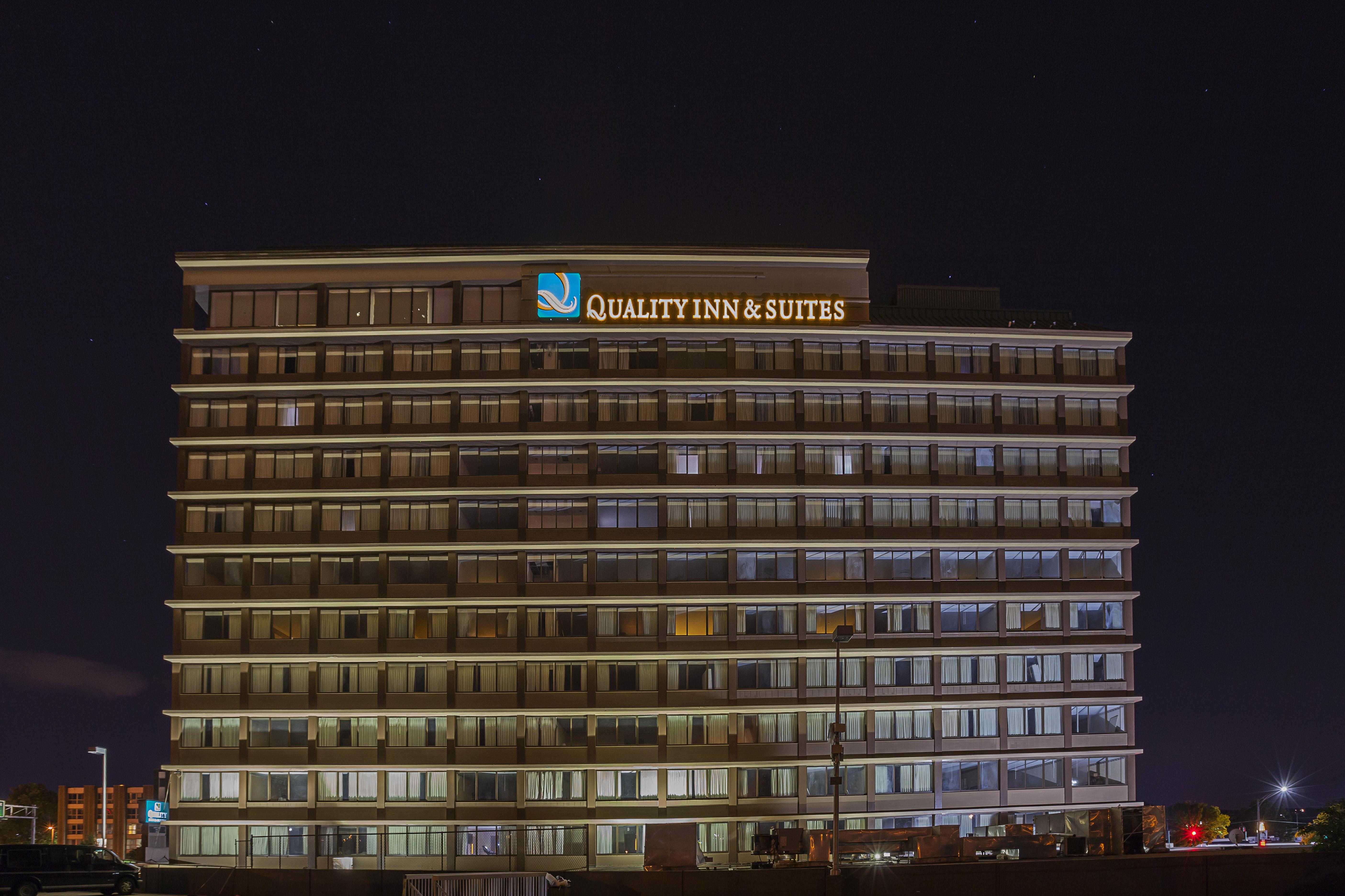 Quality & Hotel