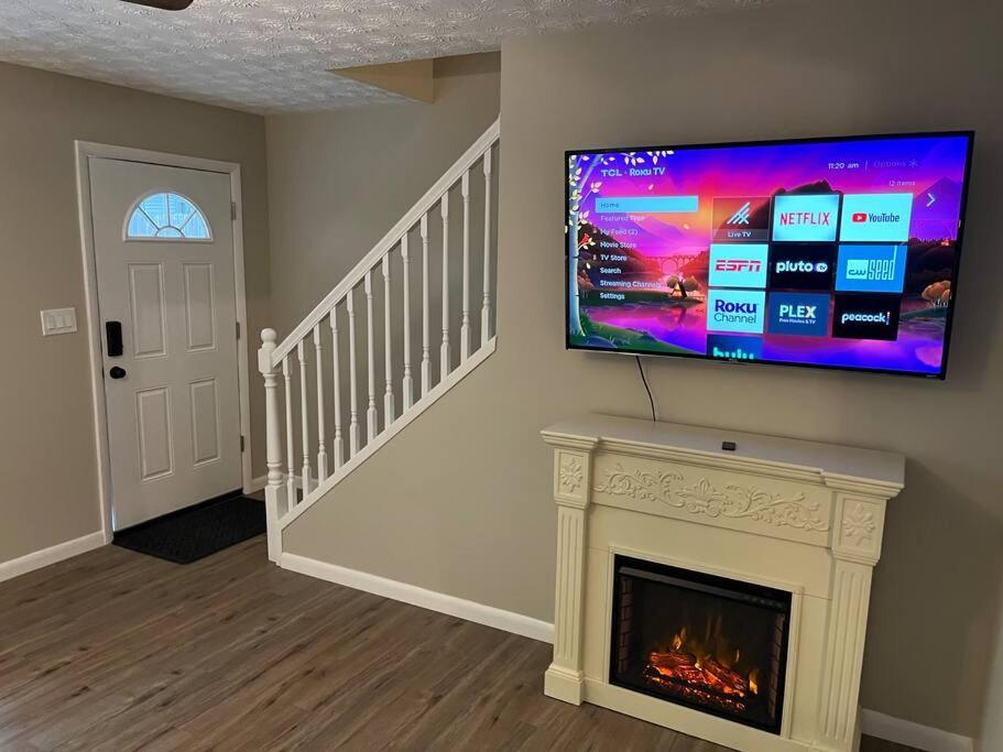 Carter #6 Two Bedroom Near Xavier Cincinnati