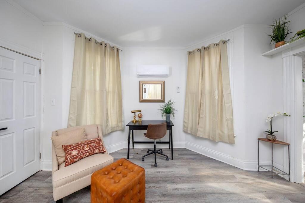Newly Renovated House-10 Minutes From Downtown *