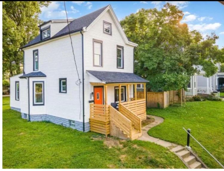 Newly Renovated House-10 Minutes From Downtown Holiday home Cincinnati