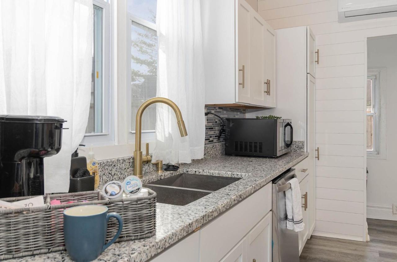 Newly Renovated House-10 Minutes From Downtown