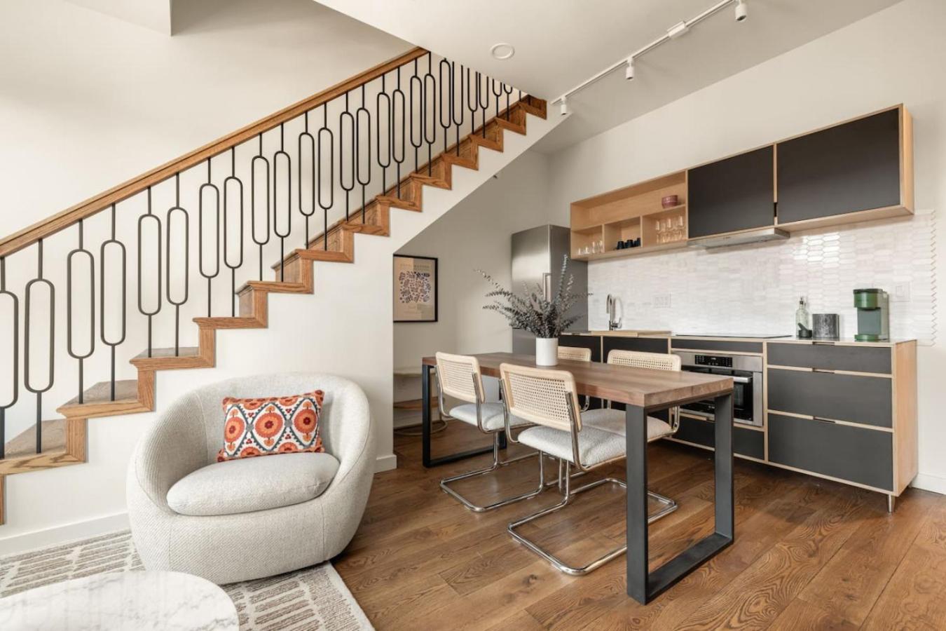 Lux Washington Park - Rooftop Patio - Free Parking Apartment Cincinnati