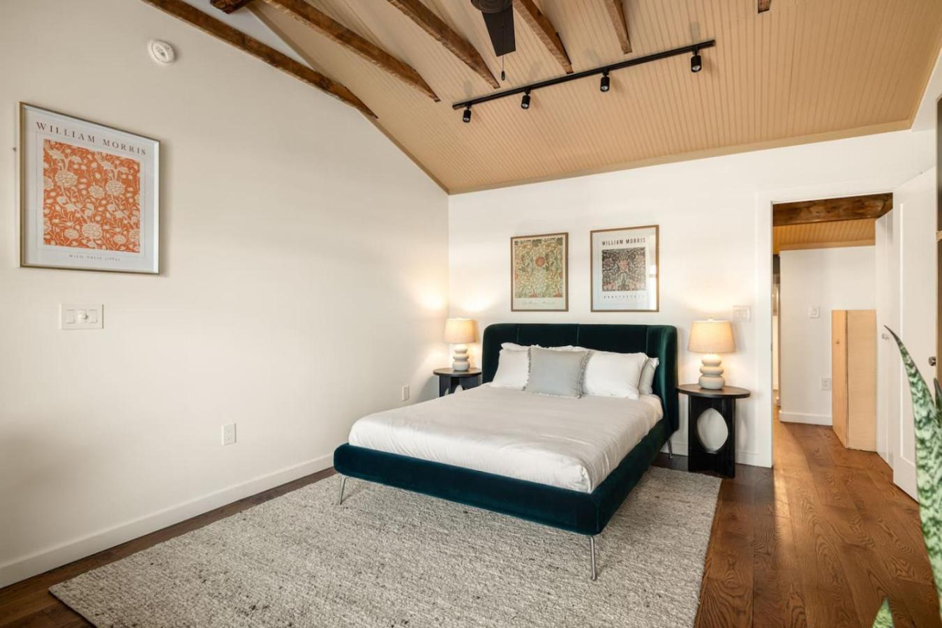 Apartment Lux Washington Park - Rooftop Patio - Free Parking