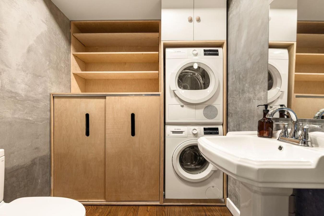Luxury Loft Near Washington Park - Rooftop Deck Apartment *
