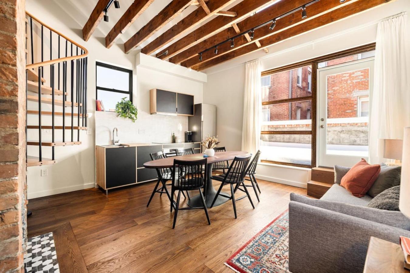 Luxury Loft Near Washington Park - Rooftop Deck Cincinnati