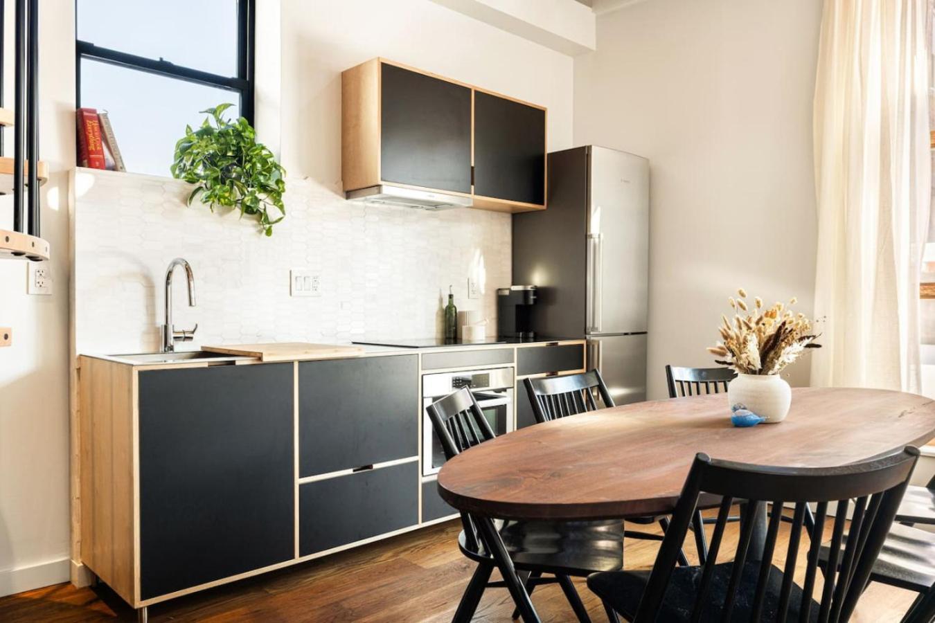Luxury Loft Near Washington Park - Rooftop Deck Cincinnati