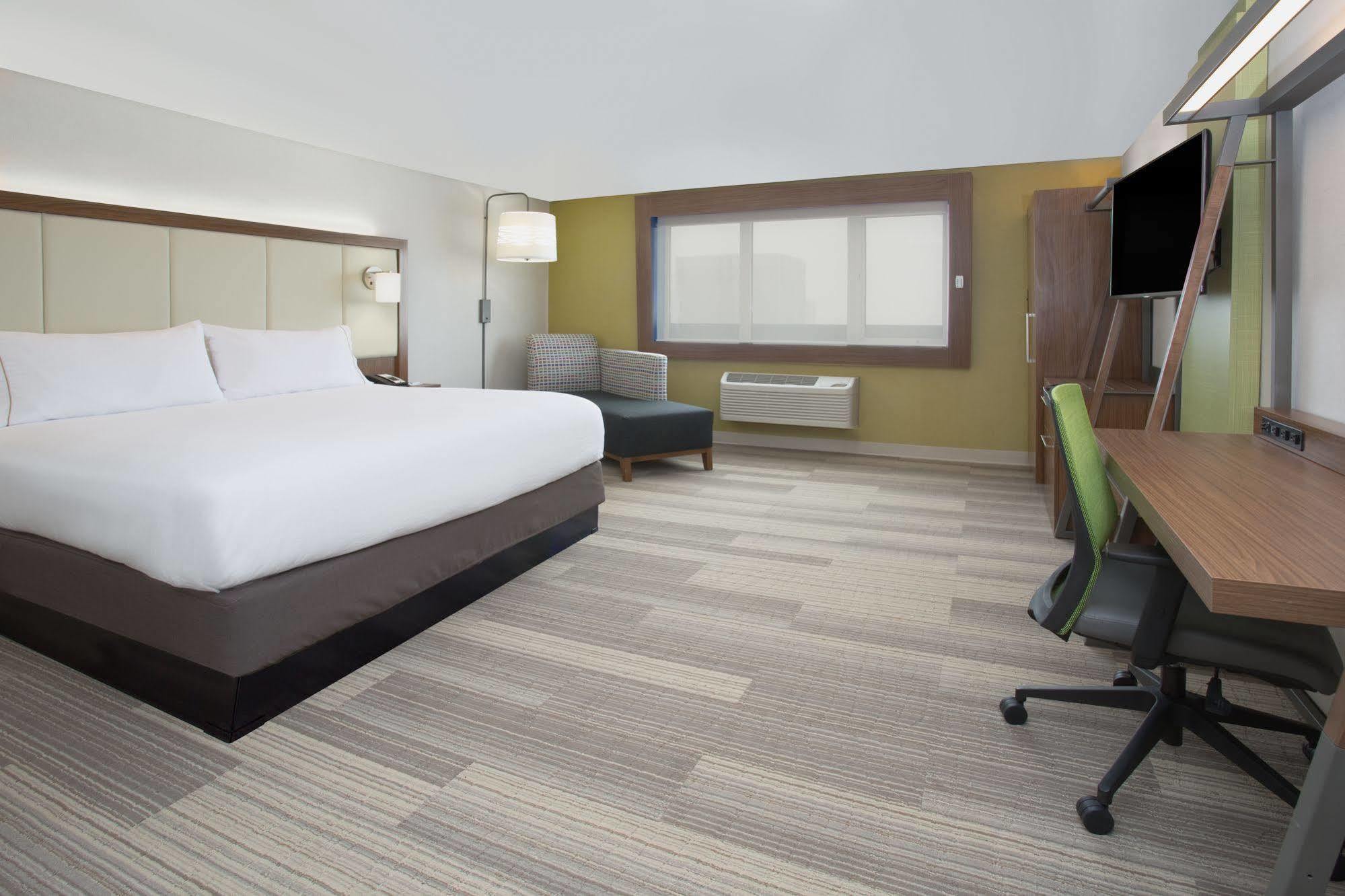 Express & - Ne - Red Bank Road By Ihg Cincinnati